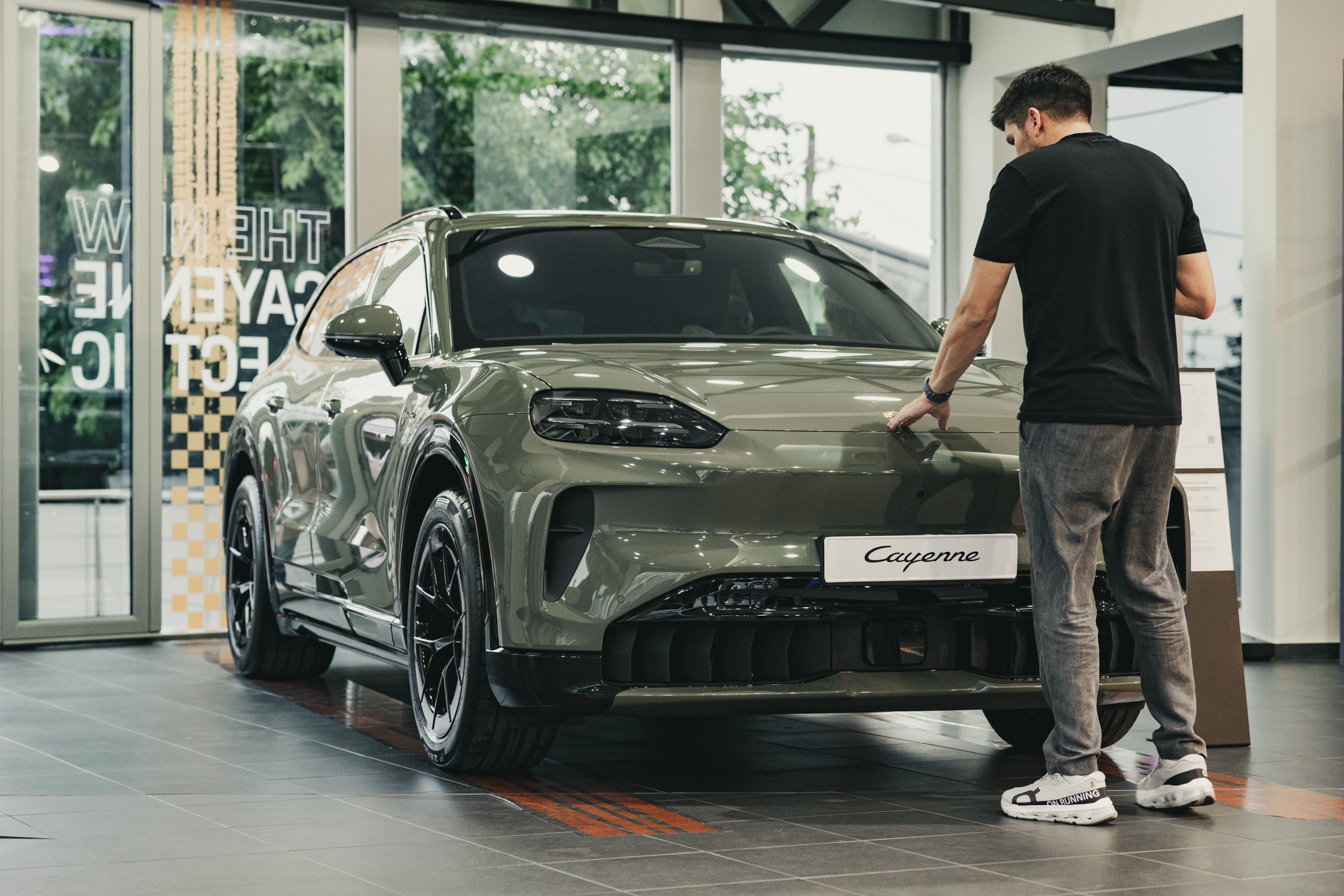 Porsche Cayenne Electric